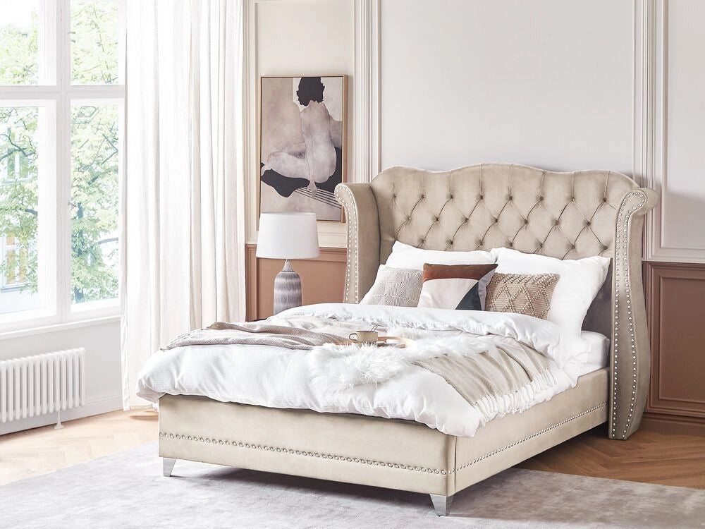 Letto in velluto color beige 140 x 200 cm testiera alta decorata con bottoncini stile retrò e tradizionale