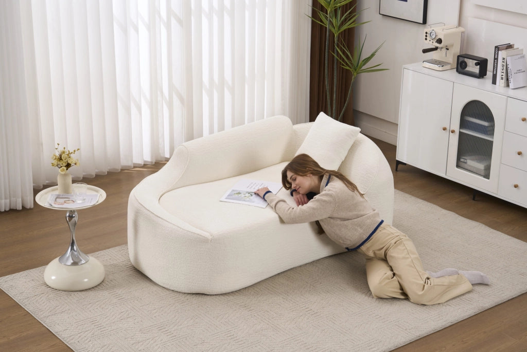 Sofà a due posti con chaise longue curva in chenille bianco, comodo e moderno, ideale per soggiorno e camera