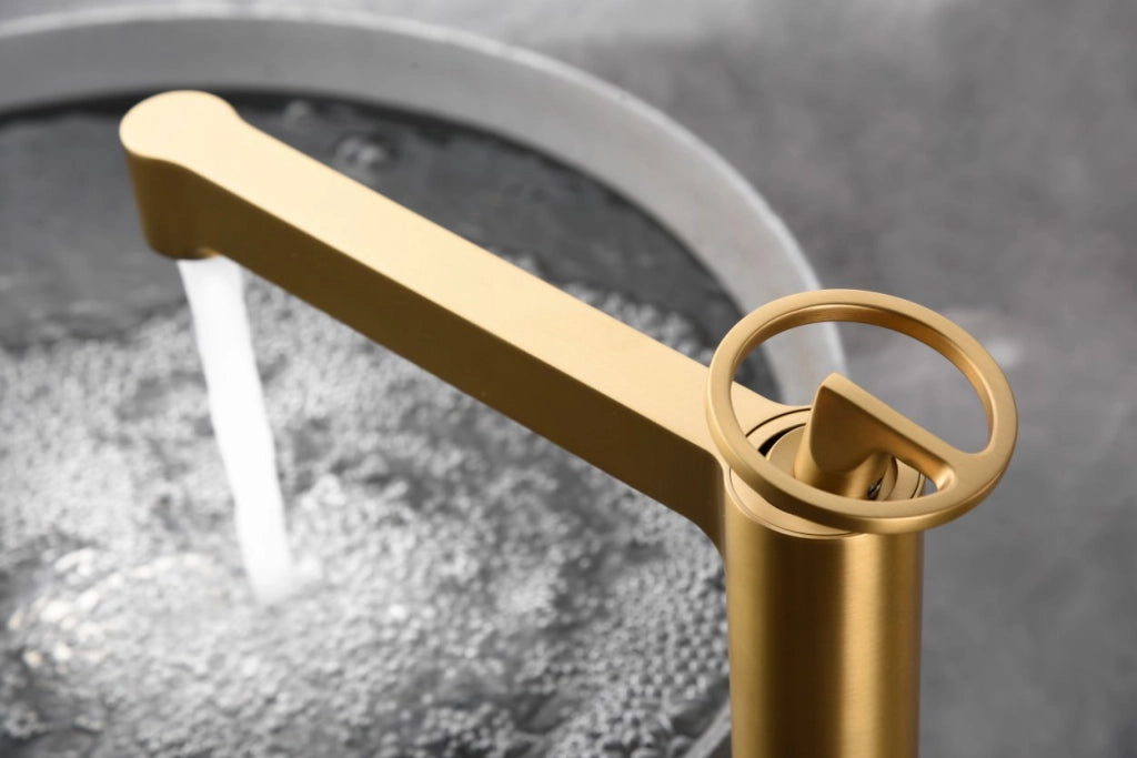 IMEX Miscelatore monocomando alto per lavabo in ottone con finitura oro spazzolato cartuccia ceramica Ø26 mm TOP 2 flessibili 3-8 inclusi altezza 272 mm modello Imex-BDC033-3OC