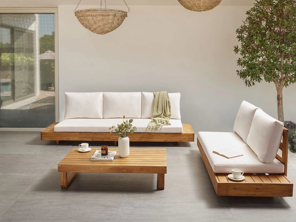 Set di divani da giardino Legno chiaro certificato Acacia Outdoor 5 posti 2 divani con tavolino Cuscini Design moderno