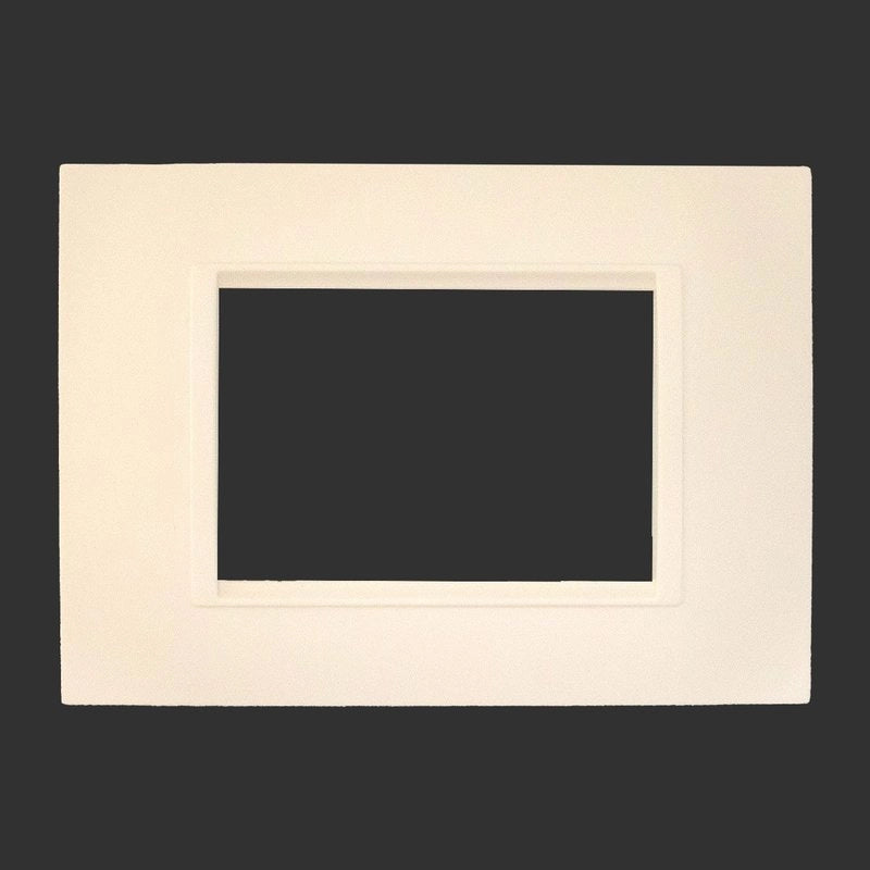 Placca Plastica Quadrata Serie Space 3P Colore Sabbia Compatibile Con Bticino Living Light