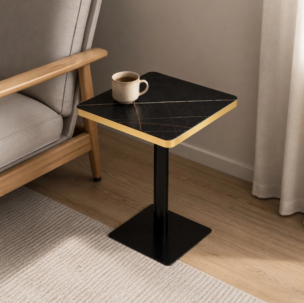 Tavolo quadrato da pranzo 60x60 cm effetto marmo nero con struttura in metallo