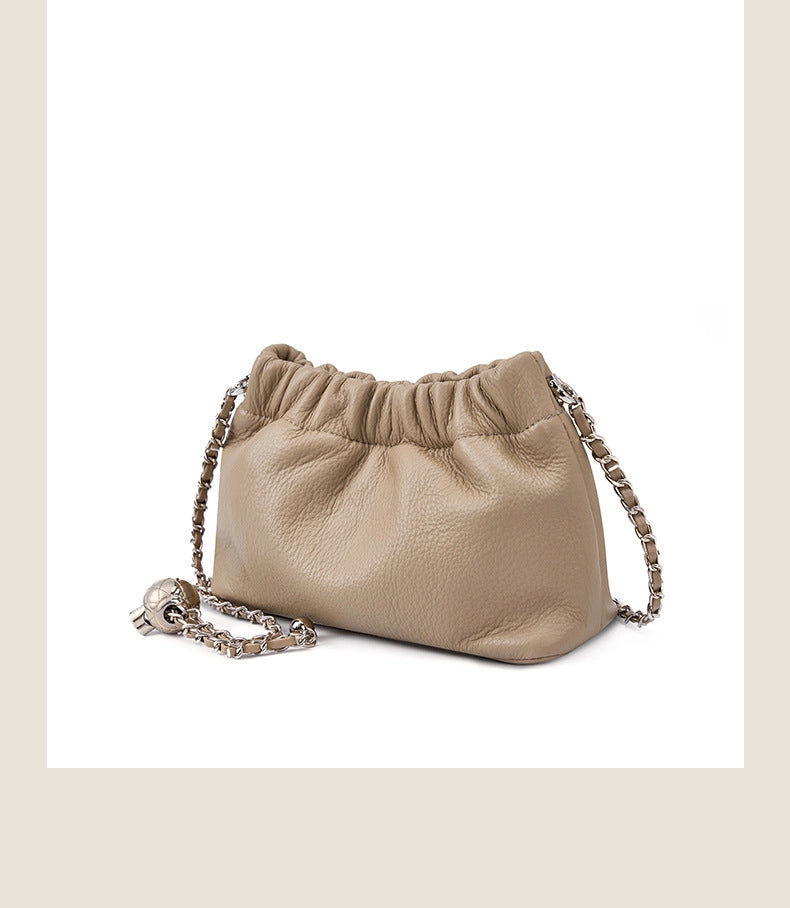 Borsa a tracolla da donna in vera pelle, colore grigio.