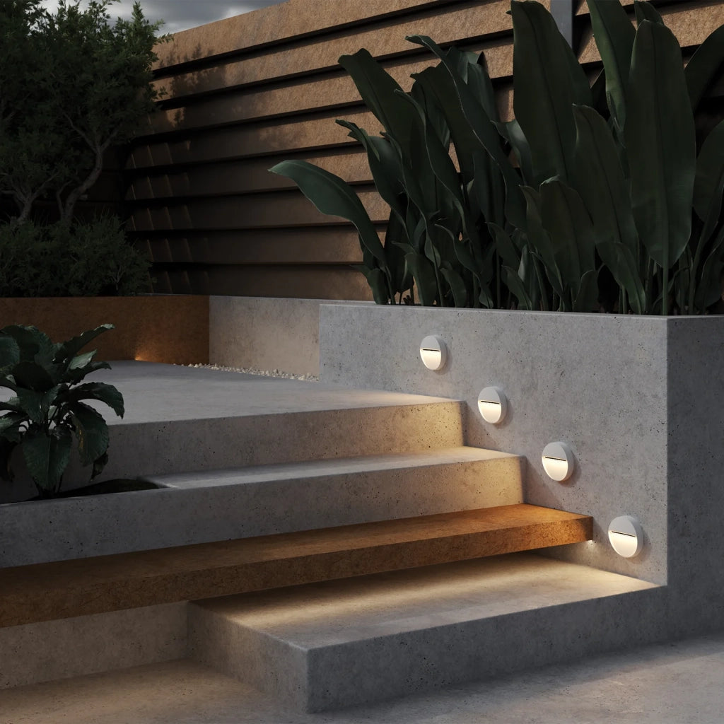 Segnapasso Da Esterno Moderna Mane Led Integrato 3W Alluminio Bianco Ip54