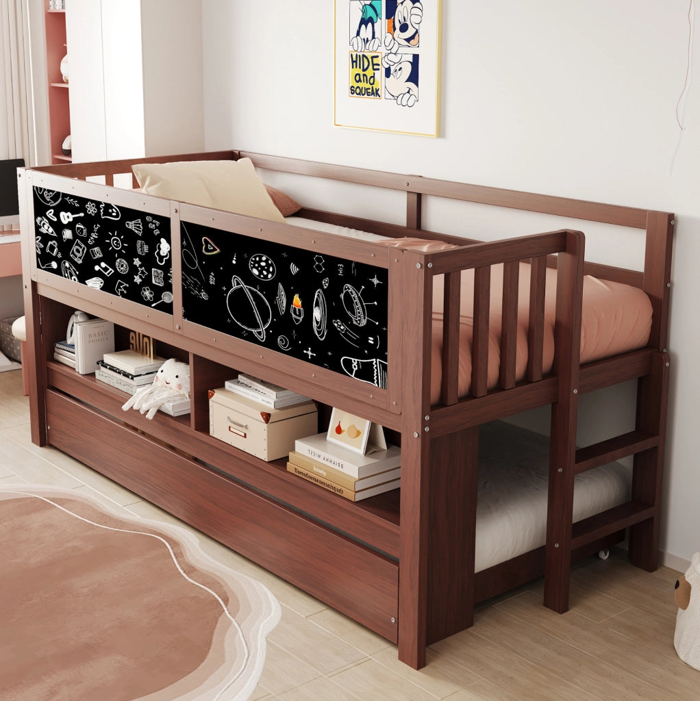 Letto a soppalco 90x200 cm con letto estraibile; lavagna e ripiani in legno marrone