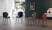 Sedia da pranzo Diana con seduta in soft-touch verde scuro e gambe in metallo nero, design vintage moderno - Sedia living di alta qualità