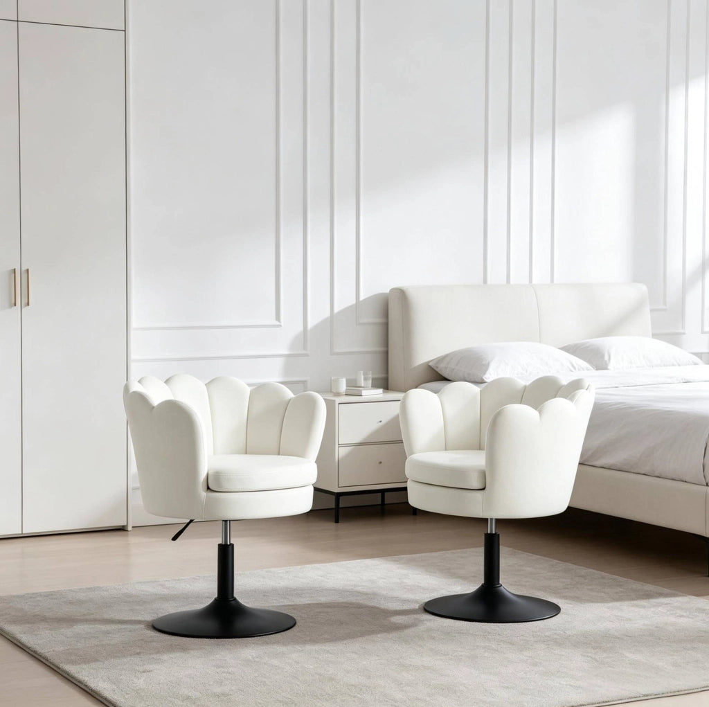 Sedia girevole ULEVR in velluto beige regolabile in altezza, con schienale e braccioli, base in metallo