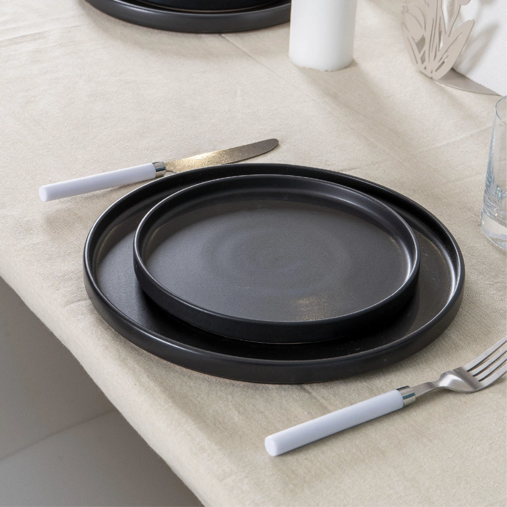 Set 18 Piatti in Porcellana Colorati Servizio Tavola Moderno 6 Persone Piatti Piani Ø27 cm, Fondi Ø20 cm e Dessert Ø19 cm Lavastoviglie e Microonde Certificati per Contatto Alimentare Nero