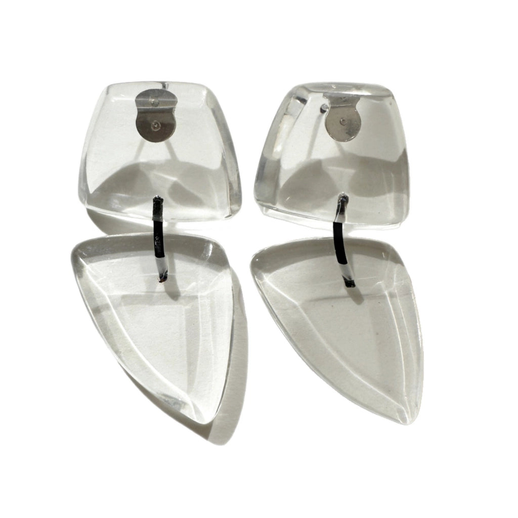 Orecchini di nicchia in resina trasparente con cristalli, unici, vistosi, alla moda, versatili, eleganti e originali per donna.