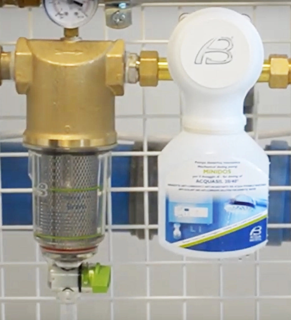 Acquabrevetti Acquasil 20/40 Antincrostante Ed Anticorrosivo Flaconi liquido Da 5kg