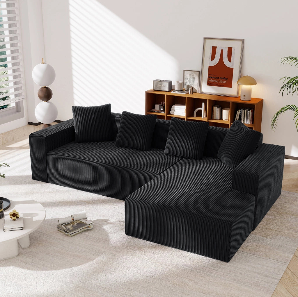Divano modulare 261x146x65 cm con seduta profonda in velluto a coste nero