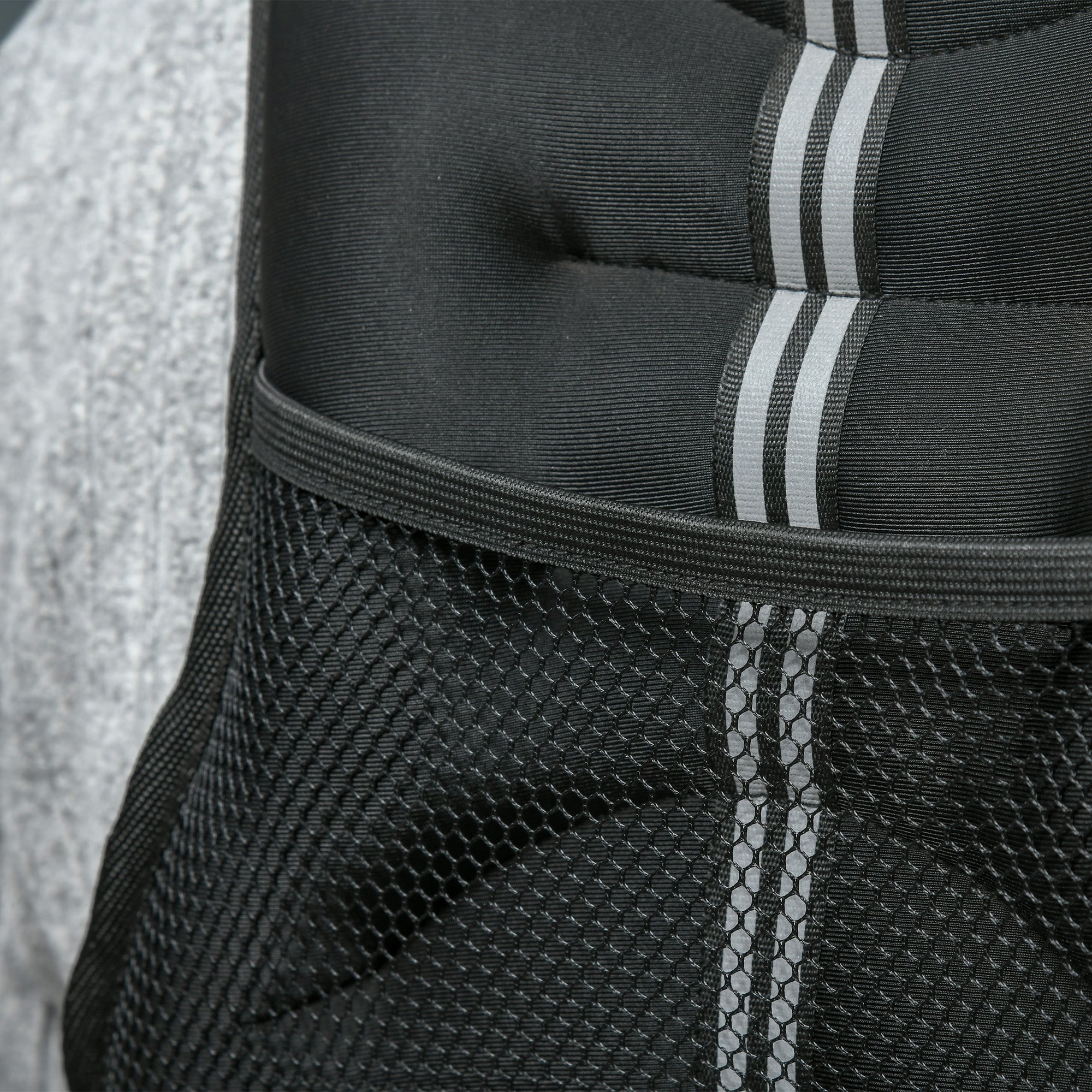 Giubbotto Zavorrato 10kg Traspirante con Tasca Portaoggetti e Spallacci 40x35 cm in tessuto Oxford Nero