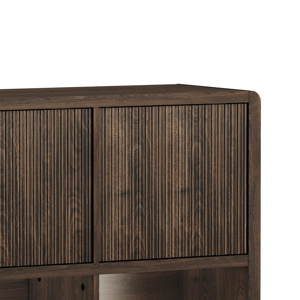 Credenza Bassa Lukkodso con 3 Ante e Scomparti Aperti 77x110x30 cm Effetto Noce [en.casa]