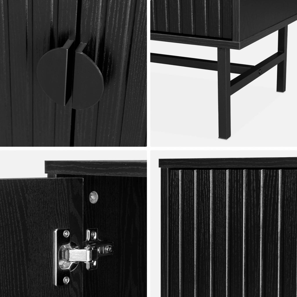 Credenza a 4 ante scanalata effetto legno, 157.5cm, nero
