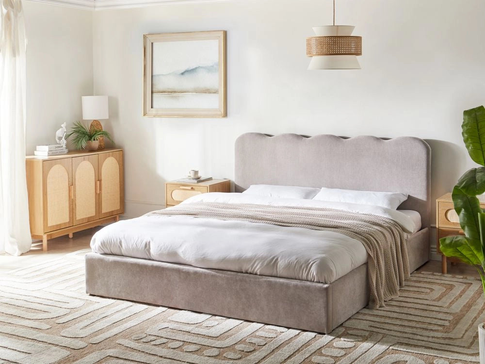 Letto in tessuto di ciniglia imbottito color tortora 180 x 200 cm contenitore elevabile con testiera e rete a doghe
