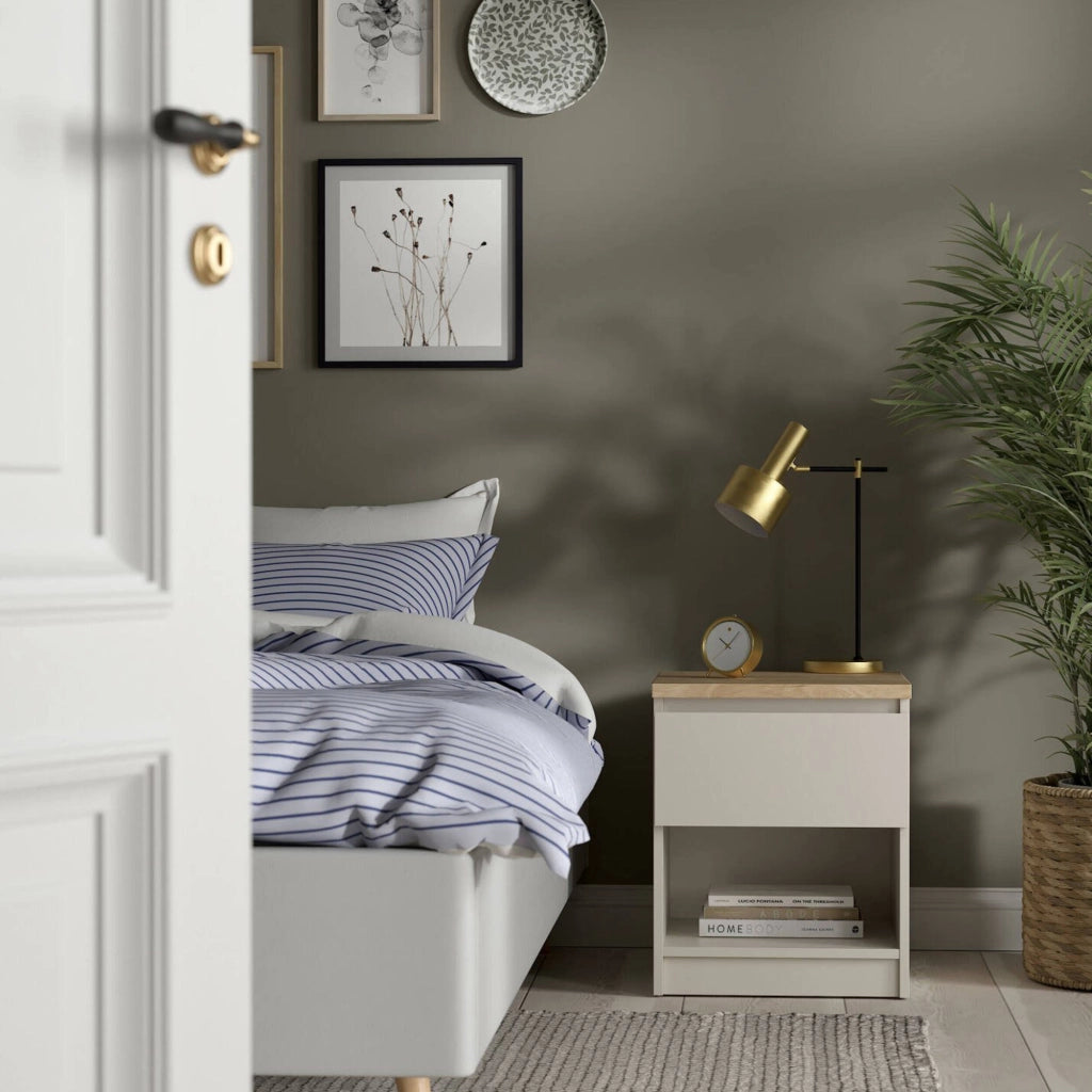 Comodino Solantra, comò basso con 1 cassetto, tavolino da notte compatto e funzionale, 40x40 h50 cm, Beige