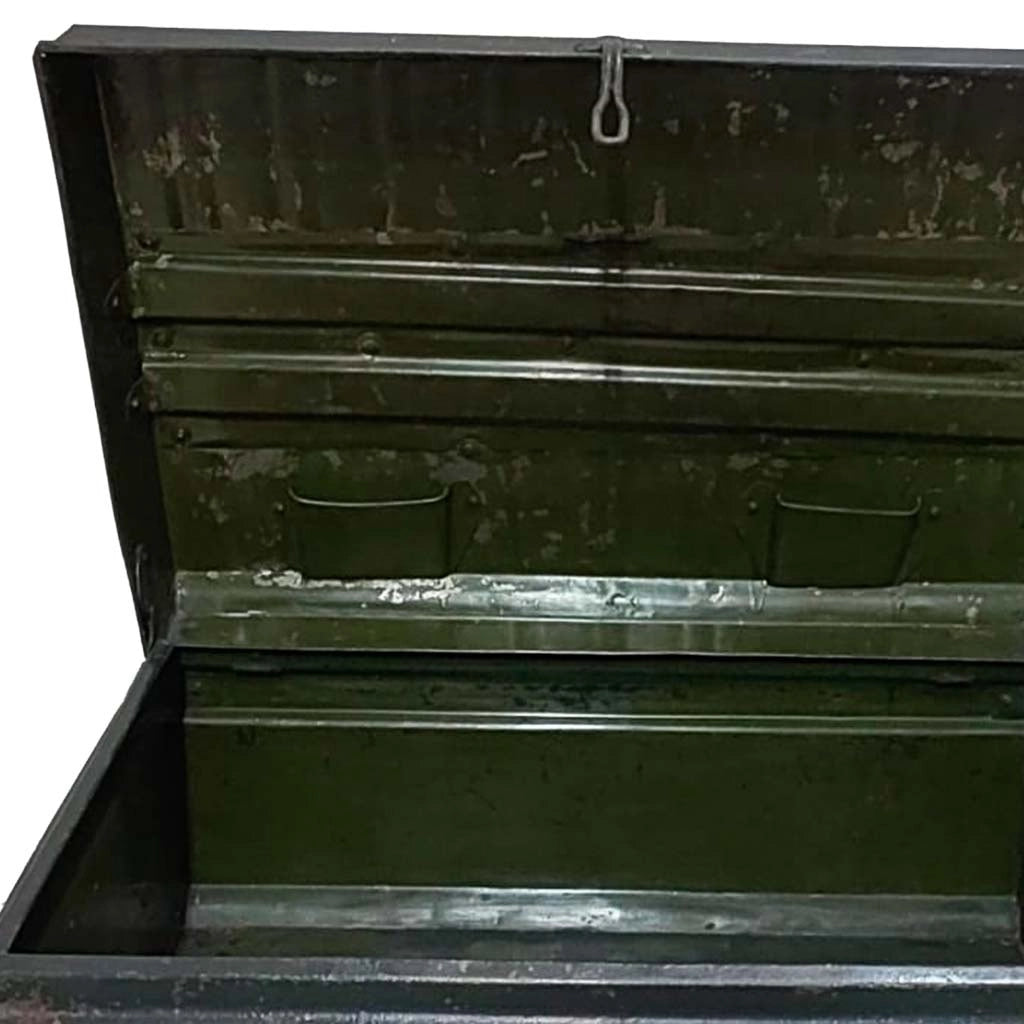 Valigia artigianale in metallo, 67x37x25h cm
