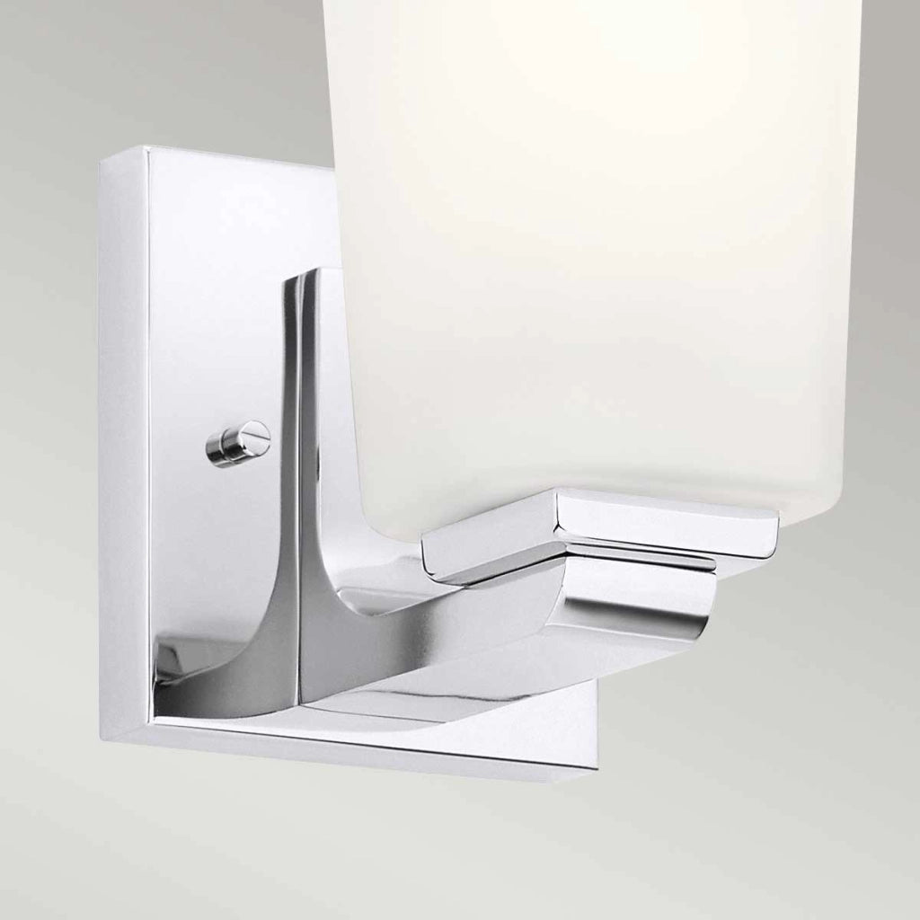 Applique bagno Roehm cromo, vetro opale, G9 3W Kichler