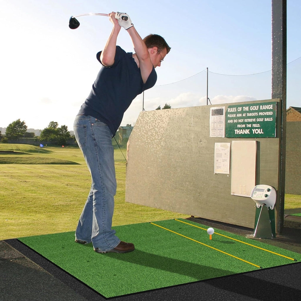 Tappeto da Allenamento Golf 3-in-1, Tappetino da Allenamento in Erba Sintetica con 2 Punte da Golf, 2 Aste di Allineamento e 3 Fori Preforati per le Punte