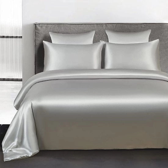 Set di lenzuola da letto a satin, 135 x 200 cm, argento grigio, unico colore, coperta da letto liscia con cerniera a zip, 2 pezzi, 100% satin luccicante, poliestere, lenzuola da letto estive e cuscini 80 x 80 cm