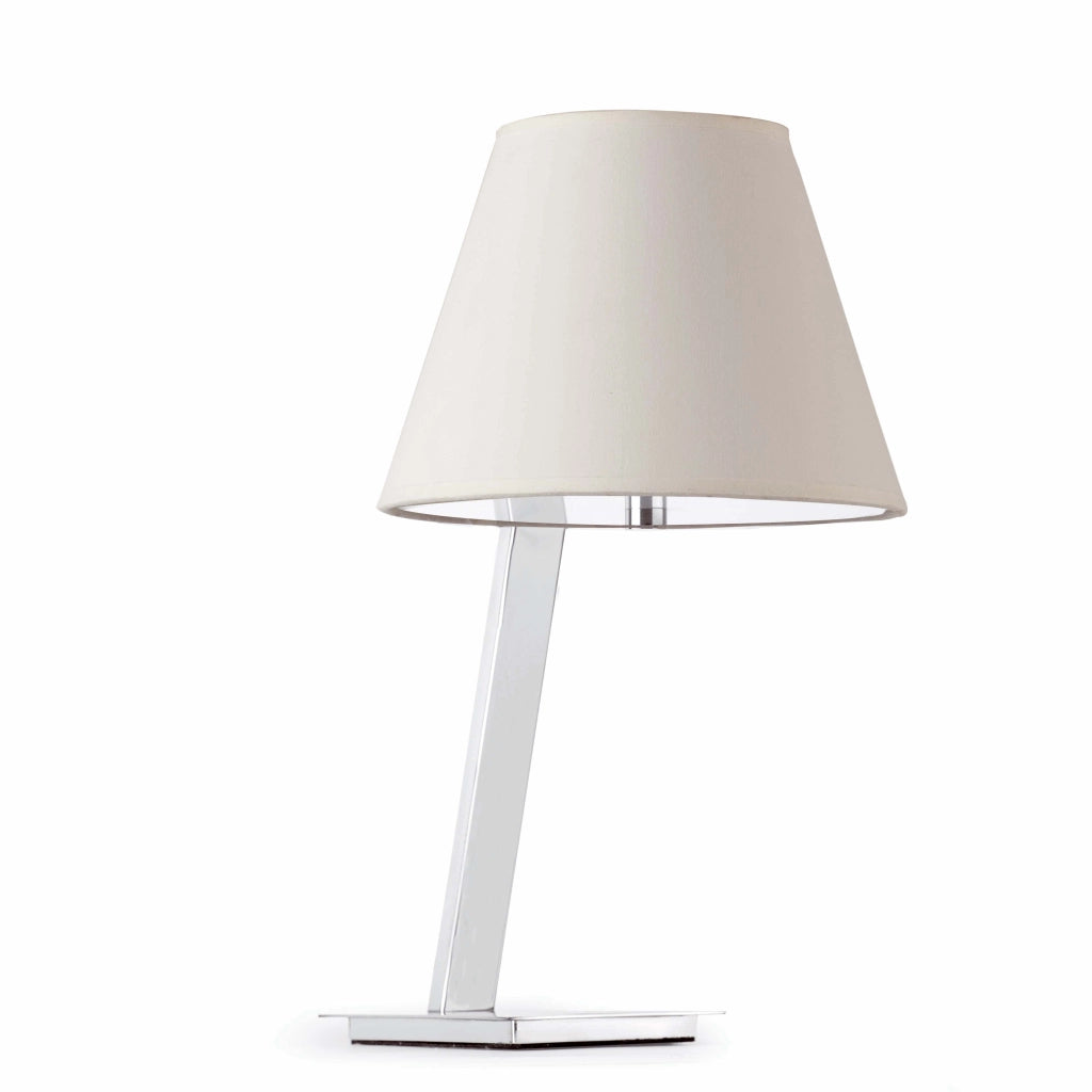 MOMA, Lampada da Tavolo per Interni, Faro Barcelona