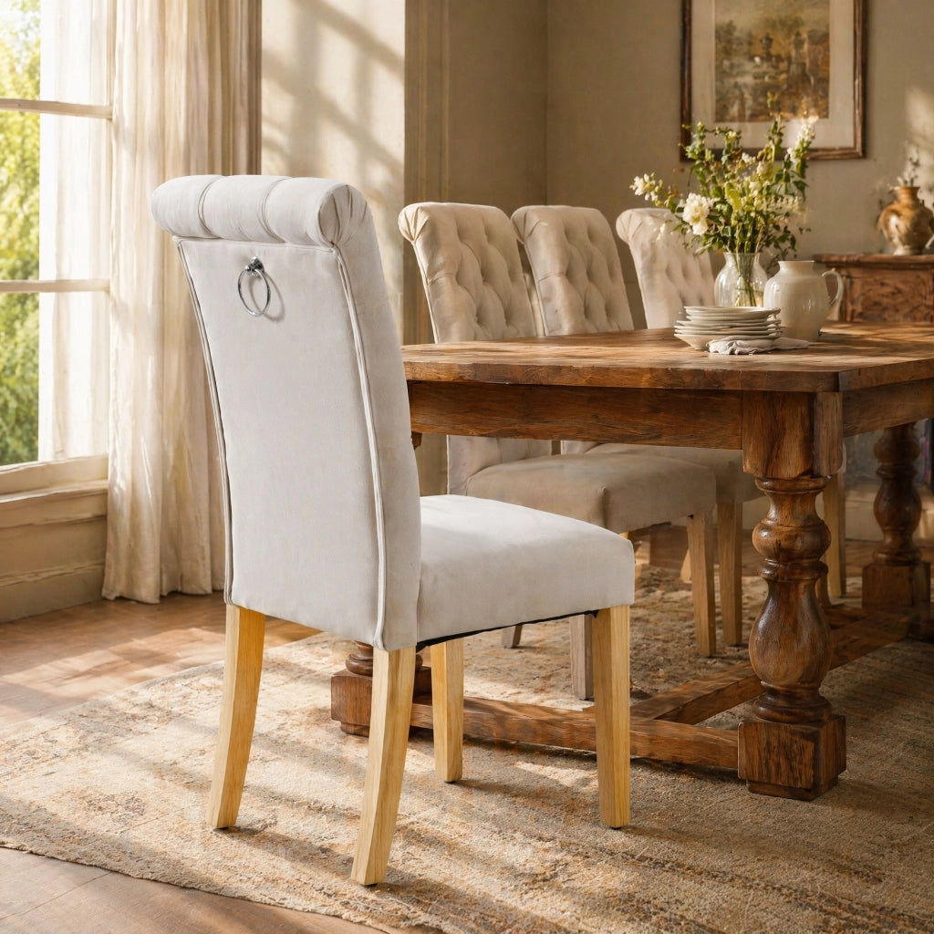 Set di 2 sedie da pranzo in velluto beige con gambe in legno massiccio e design imbottito