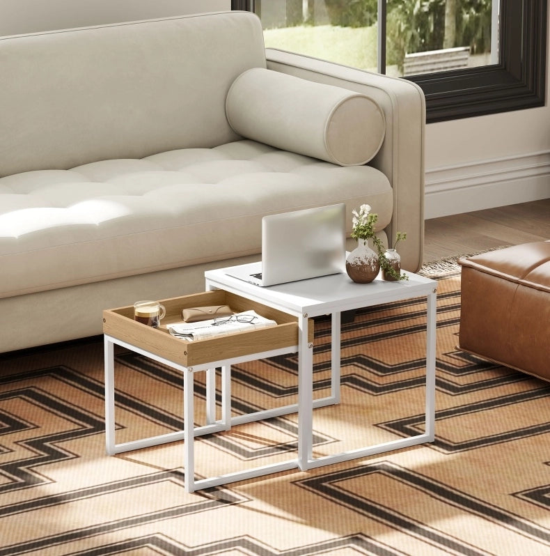 Set di tavolini da caffè 45x45x45 cm e 40x40x40 cm con vassoio rimovibile in acciaio bianco