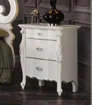 Comodino Shabby chic mod Viola in legno di frassino color bianco opaco