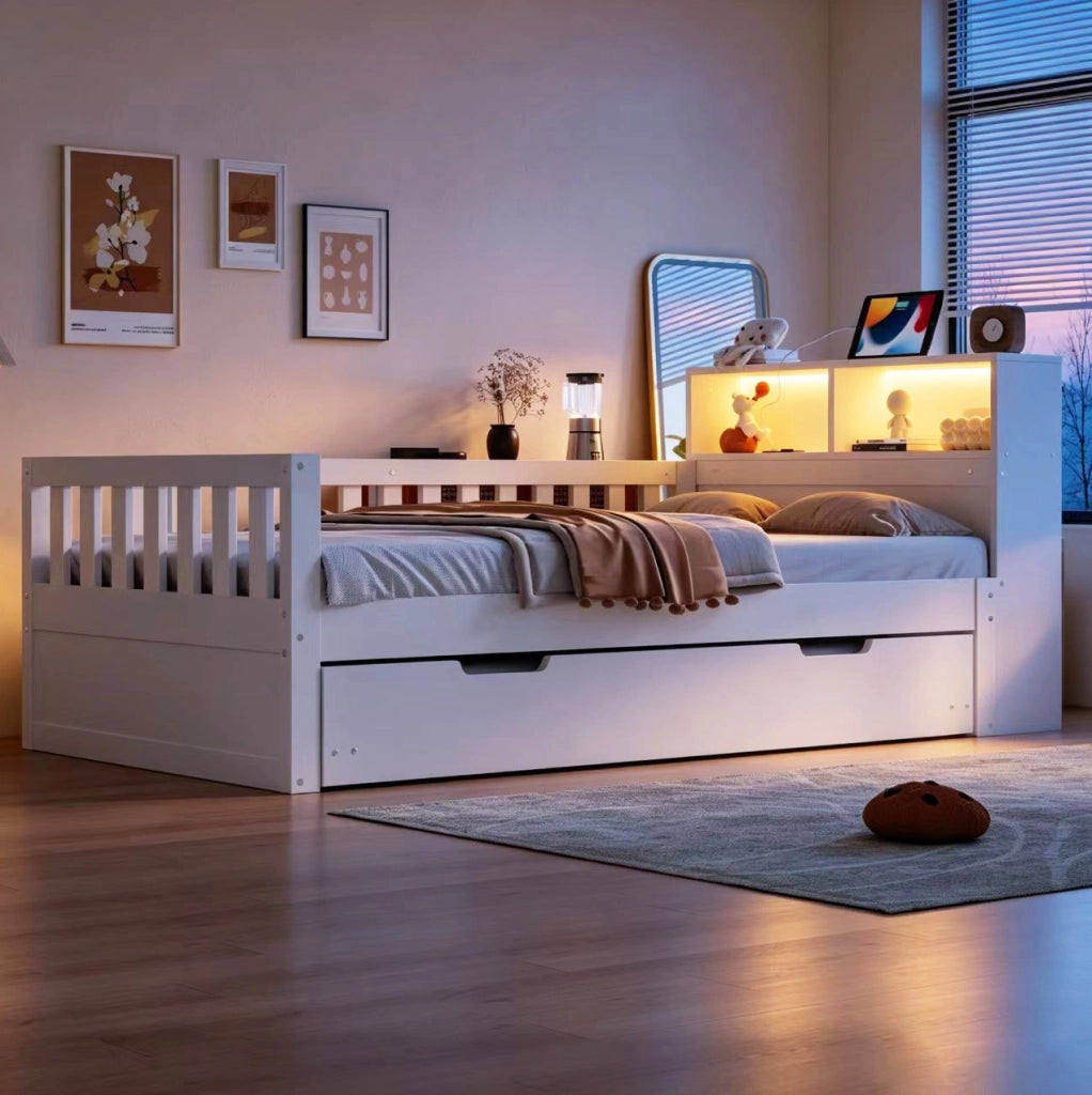 Letto multifunzione in legno 90x200 cm bianco con letto estraibile; LED; prese e vano portaoggetti