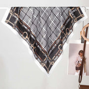 Eleganti e trendy sciarpe di seta da donna, realizzate in pura seta.