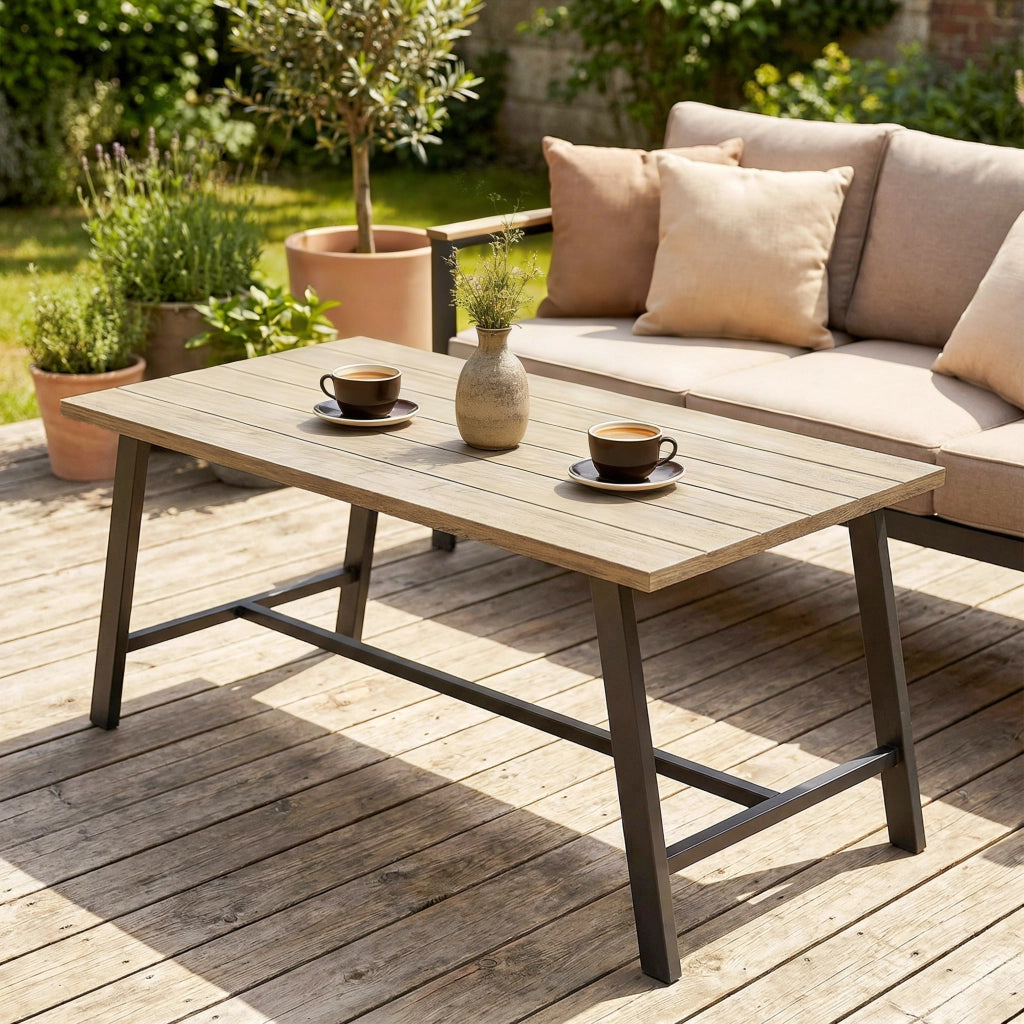 Tavolino da esterno rettangolare in metallo con piano effetto legno ¨C Zephmum ¨C 100x55 cm, marrone