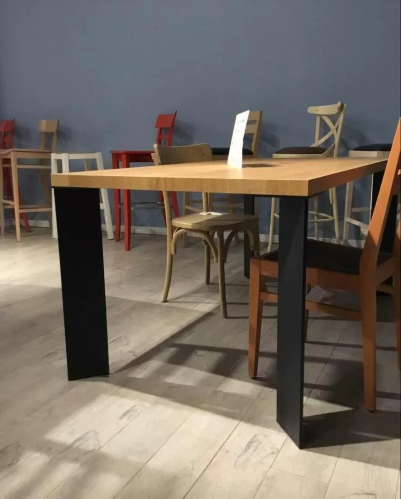 Tavolo fisso in legno rovere impiallacciato 160x90  spessore 4 cm e gambe in ferro (796) - Mobili 2G