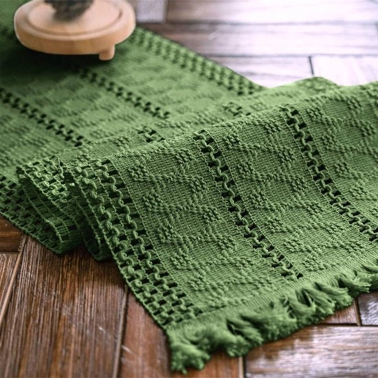 Telaio per tavolo in macramé verde per decorazione boho - Tessuto a mano in cotone, stile rustico rurale 30 x 120 cm