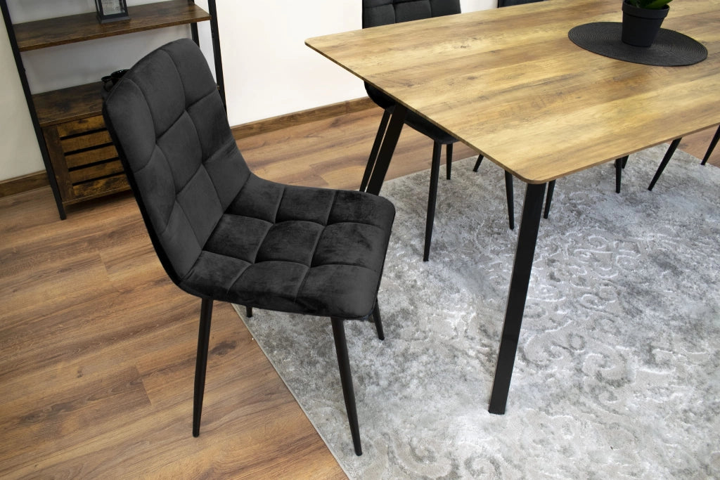 Sedia Valora PYRA in velluto nero dal design moderno per il soggiorno