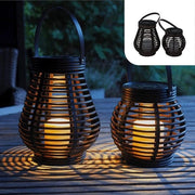 Set di Lampade Solari a LED per Giardino a Due Pezzi – Illuminazione Esterna a Energia Solare con Sensore di Giorno/Notte