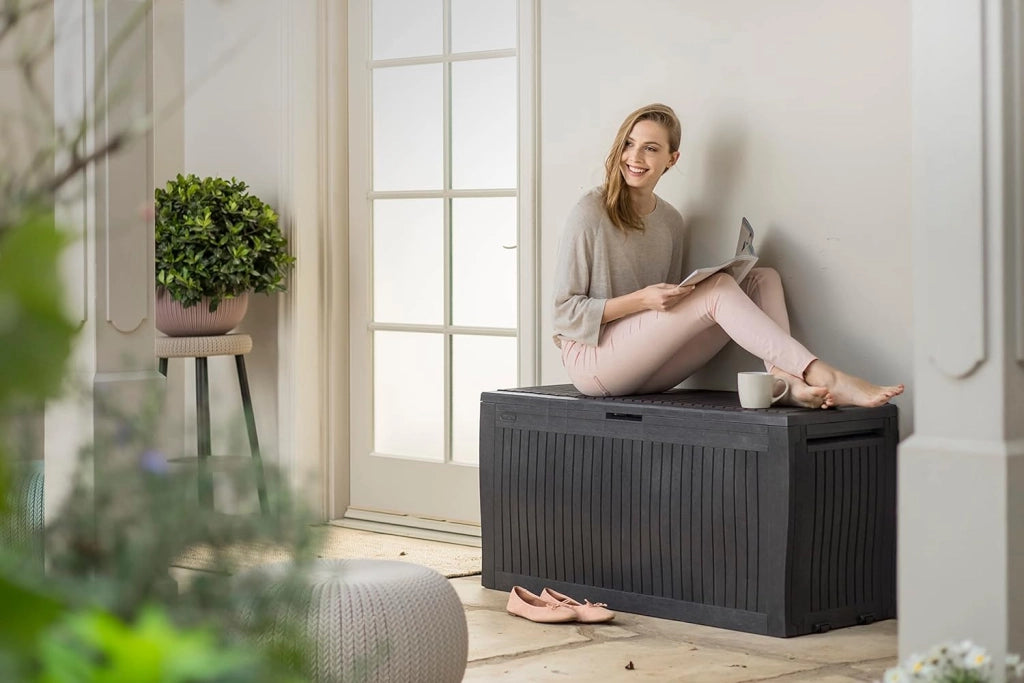Baule porta attrezzi da giardino Comfy in resina resistente colore grafite Keter