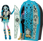 Monster High Segreti da Brivido - Frankie Stein I Misteri di Hauntlywood, bambola con abiti, guardaroba e 19 accessori g