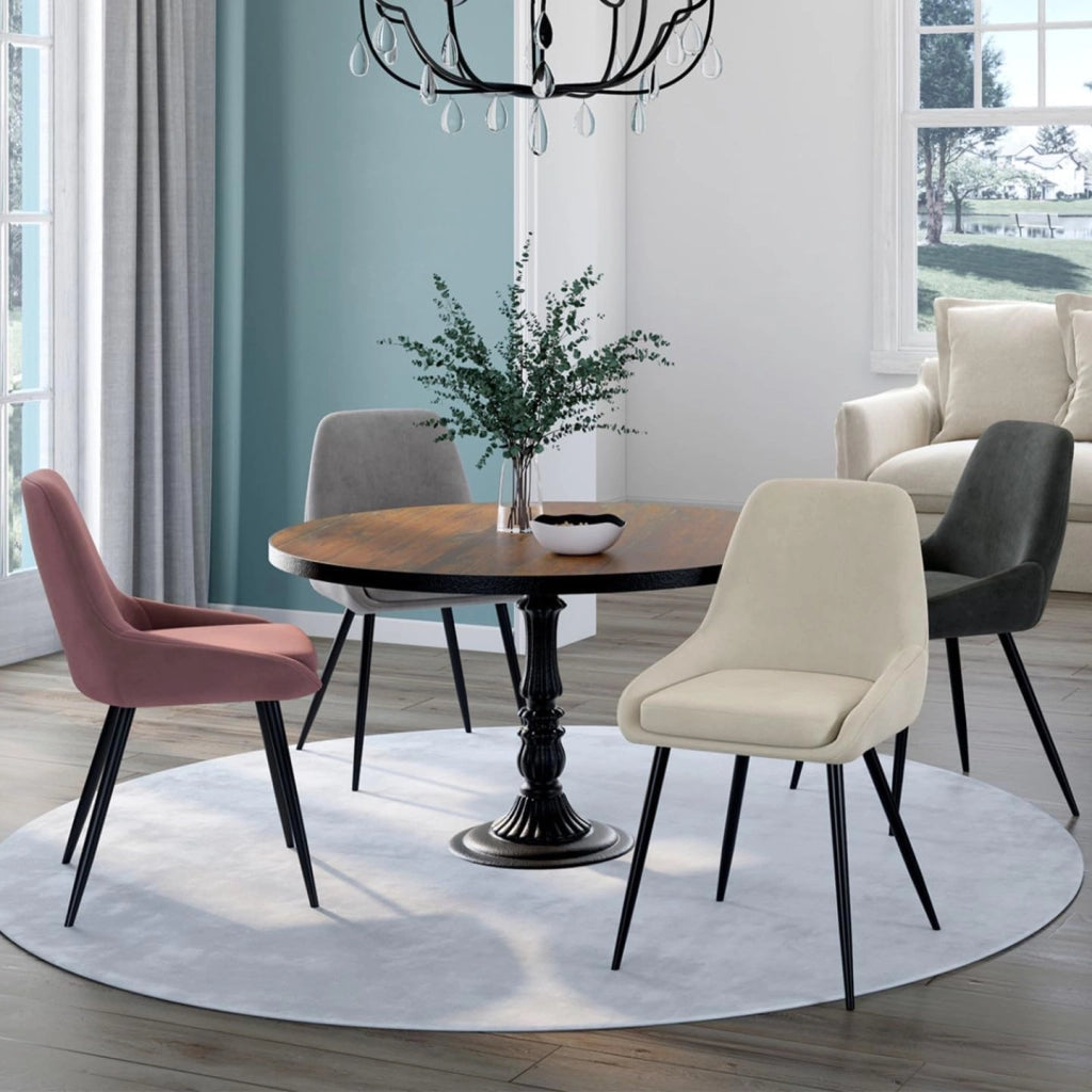 Set di 4 sedie THALYA in velluto misto crema, grigio chiaro, grigio scuro e rosa con braccioli