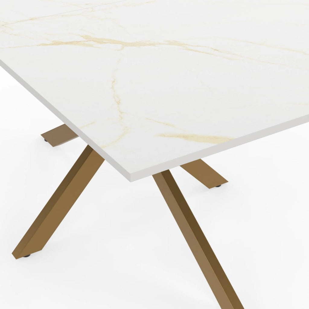 ALIX Tavolo da pranzo rettangolare per 8 persone con gamba a ragno in ottone e piano effetto marmo bianco ALASKA 160 cm