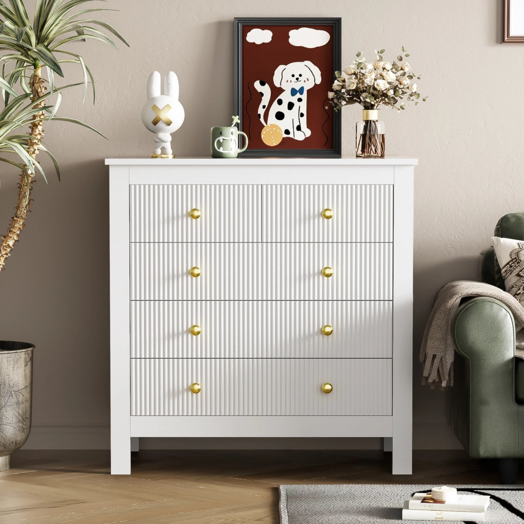 Cassettiera 79x80.5x39.5 cm con 5 cassetti; maniglie dorate; truciolare bianco