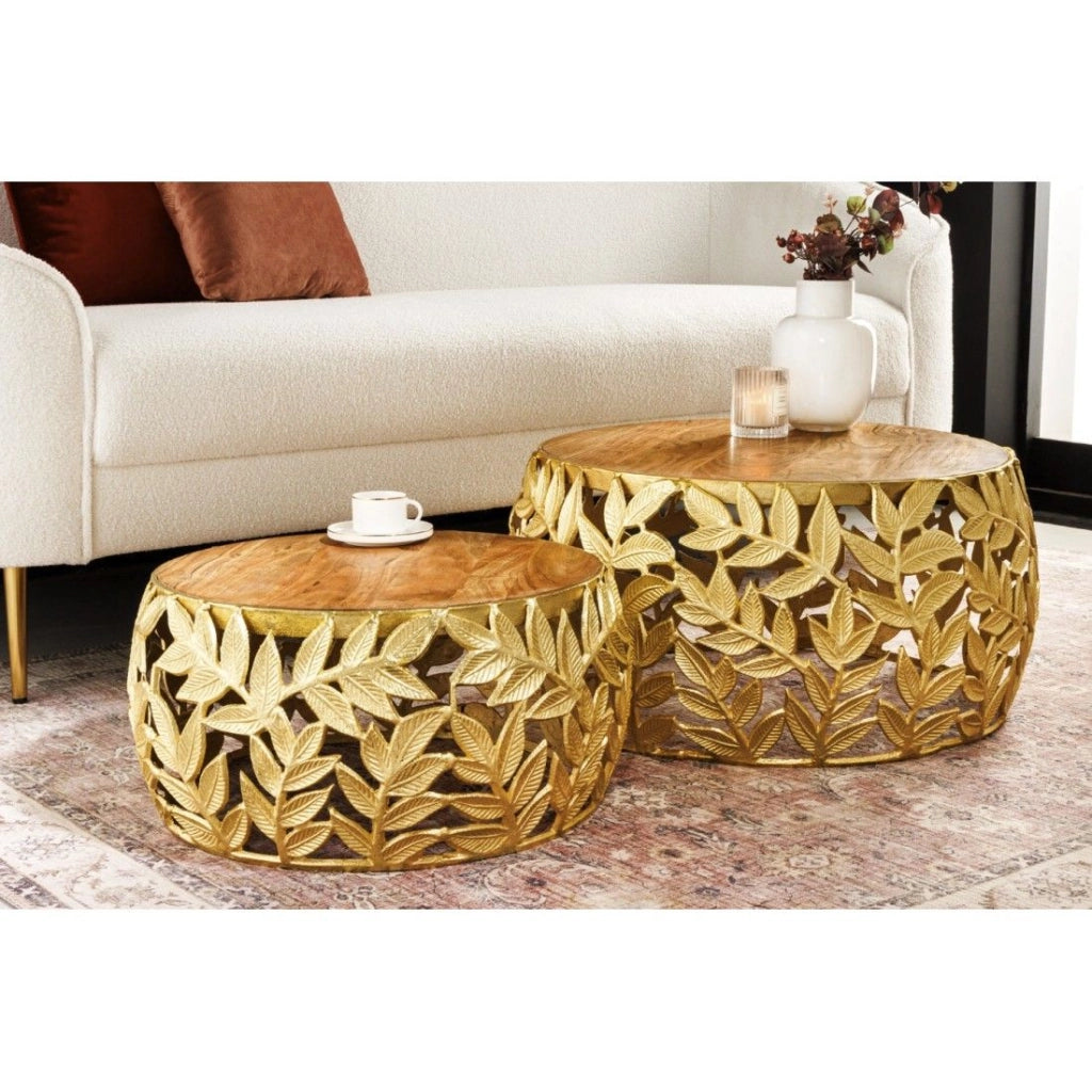 Set di 2 tavolini METRIX dorati con motivo fogliame - Tavolini design in alluminio e legno di acacia