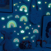 Decorazione per Parete per Bambini - Sticker Luminoso - Arcobaleno/Nuvole - PVC Autoadesivo - Decorazione Artistica per la Camera dei Bambini - Sicuro nel Buio - Progetto Artistico
