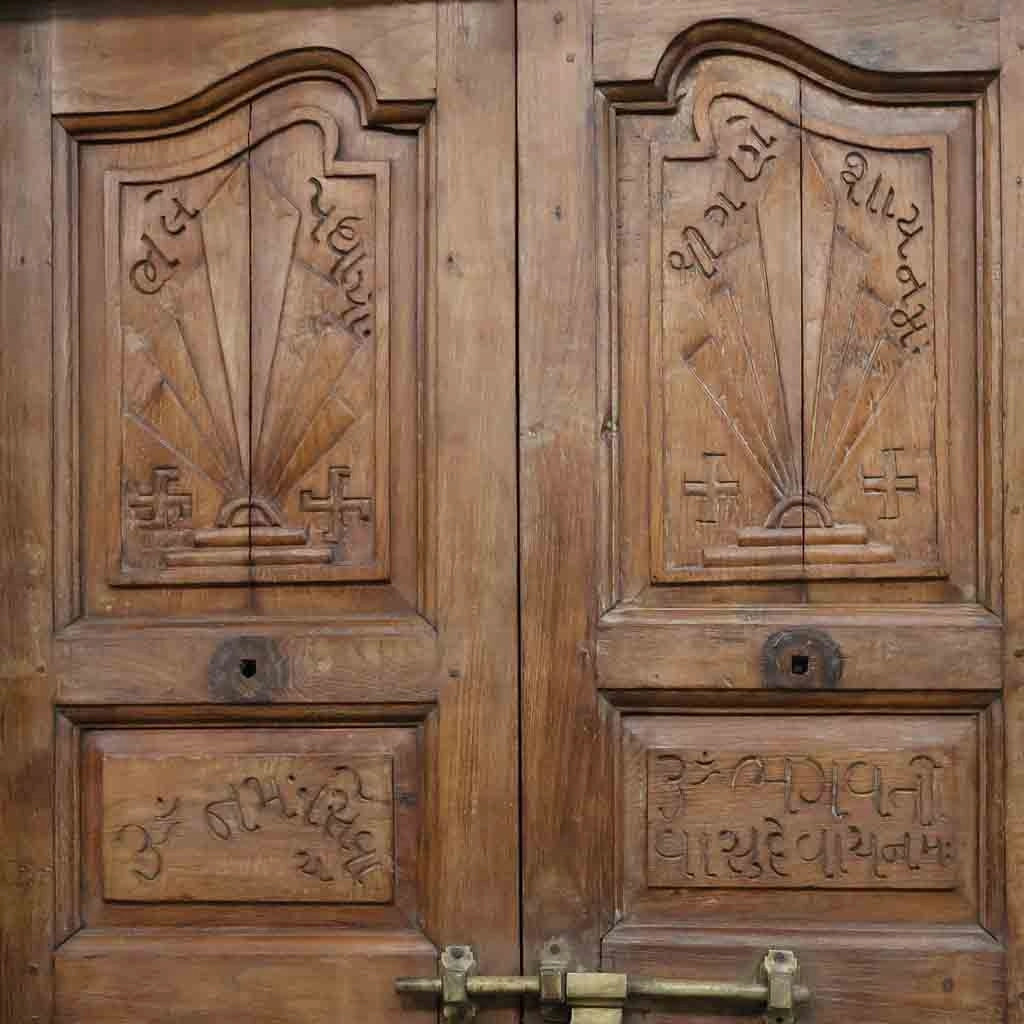 Porta in legno marrone 145x37x218h cm