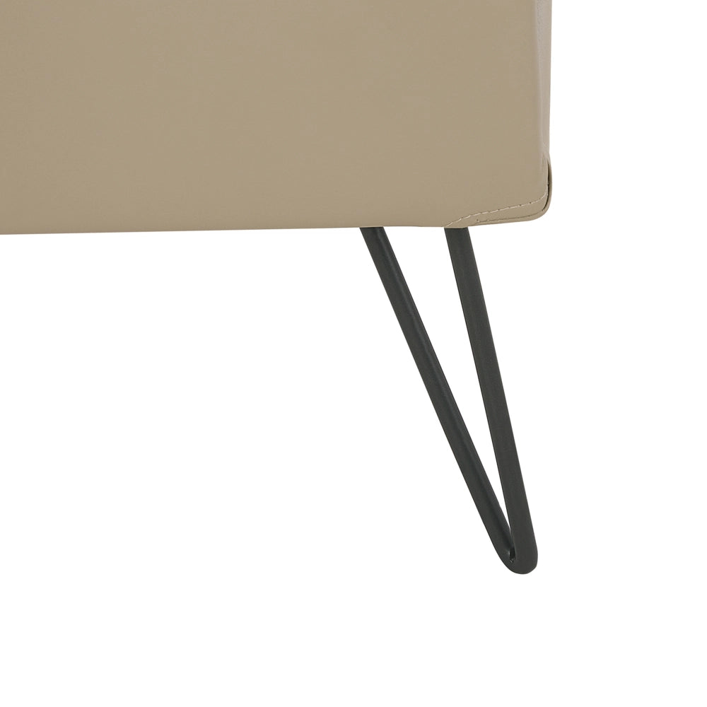 Comodino Tappezzeria in ecopelle beige Gambe a forcina 48 x 41 x 56 cm 1 cassetto