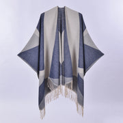Nuovo mantello/cappotto da donna in cashmere con nappe double-face.