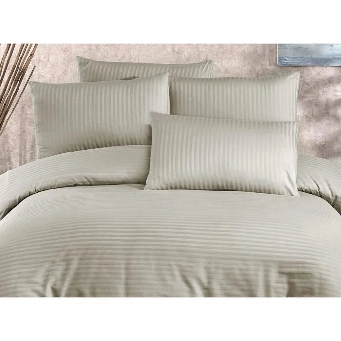 Completo letto - 1 copripiumino 220x240 cm + 2 federe 60x60 cm - 70% poliestere, 30% cotone - Cappuccino