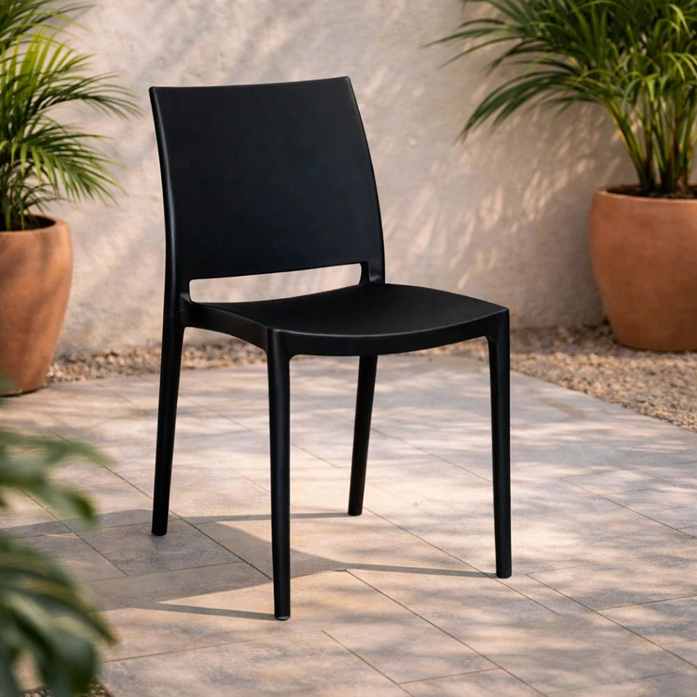 Sedia altea in plastica colore nero modello confort