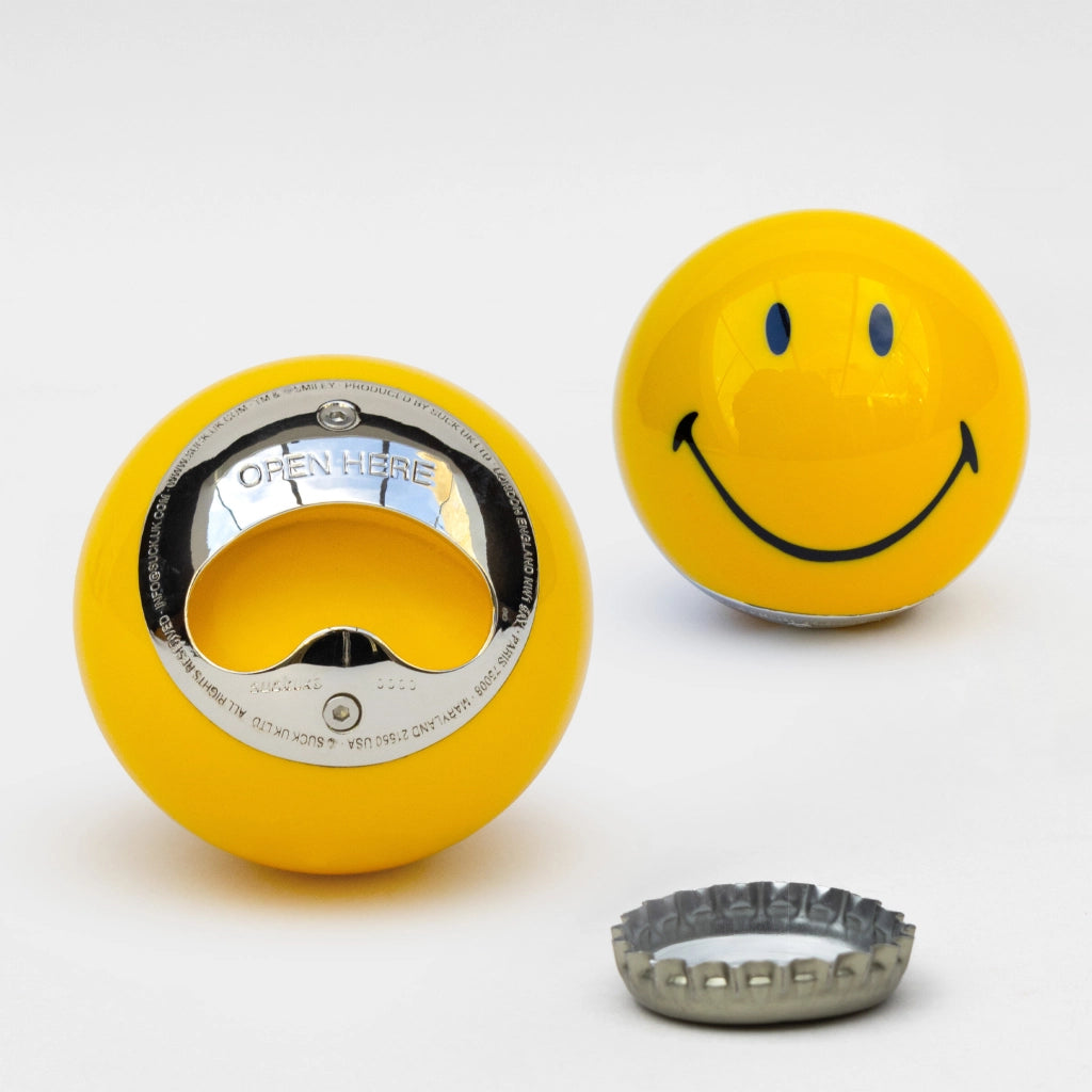 Apribottiglie "Smiley" – Palla da biliardo gialla con faccina e inserto in acciaio