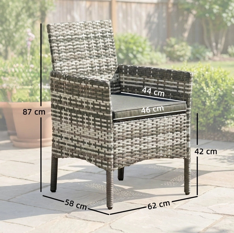 Set di 2 sedie da giardino in rattan grigio; 58 x 62 x 87 cm; con cuscini