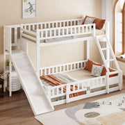 Letto a castello 140x200 cm con scivolo; ripiani e scala; in pino e MDF bianco
